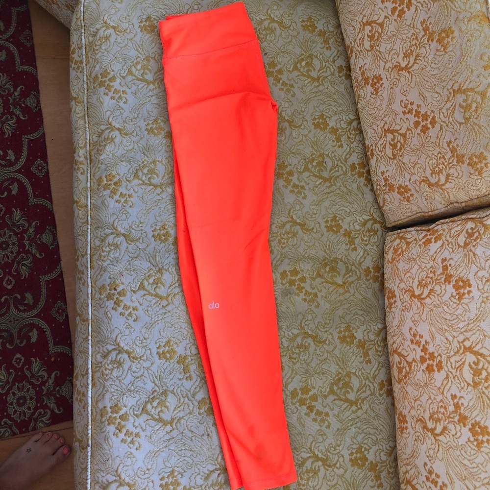 Neon Alo Yoga leggings ✿